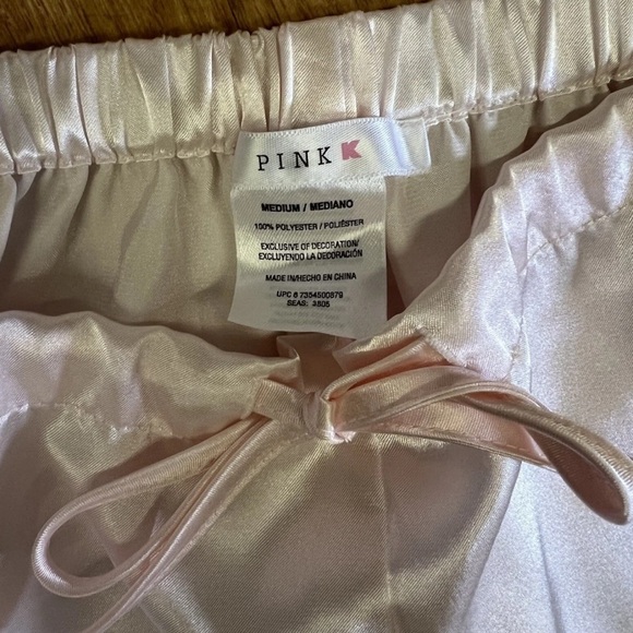 Pink K Vtg Light Pink Pajama Set
Sz S - Picture 3 of 5